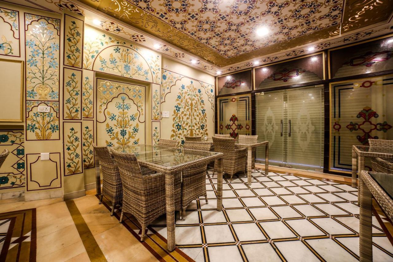 Collection O 36316 Hotel White Palace Jaipur Bagian luar foto