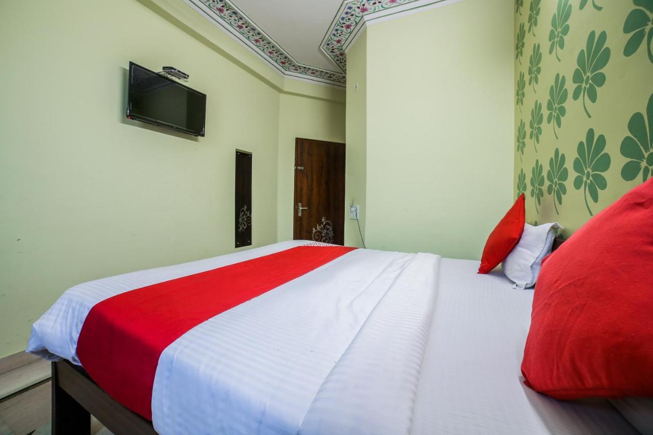 Collection O 36316 Hotel White Palace Jaipur Bagian luar foto