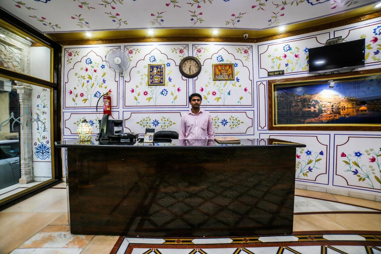 Collection O 36316 Hotel White Palace Jaipur Bagian luar foto