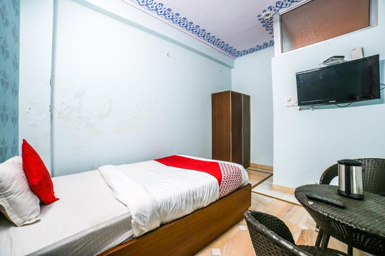 Collection O 36316 Hotel White Palace Jaipur Bagian luar foto