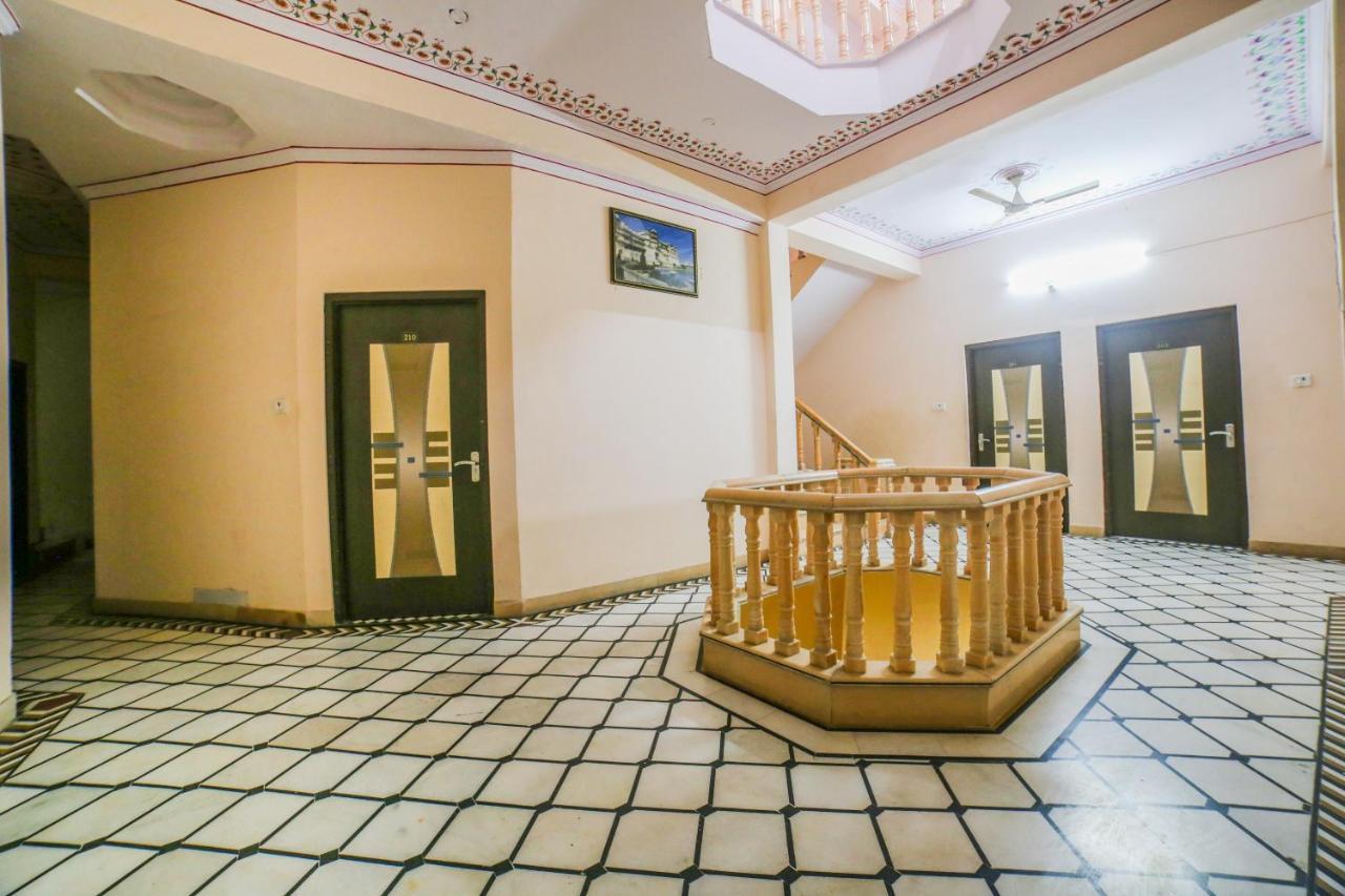 Collection O 36316 Hotel White Palace Jaipur Bagian luar foto