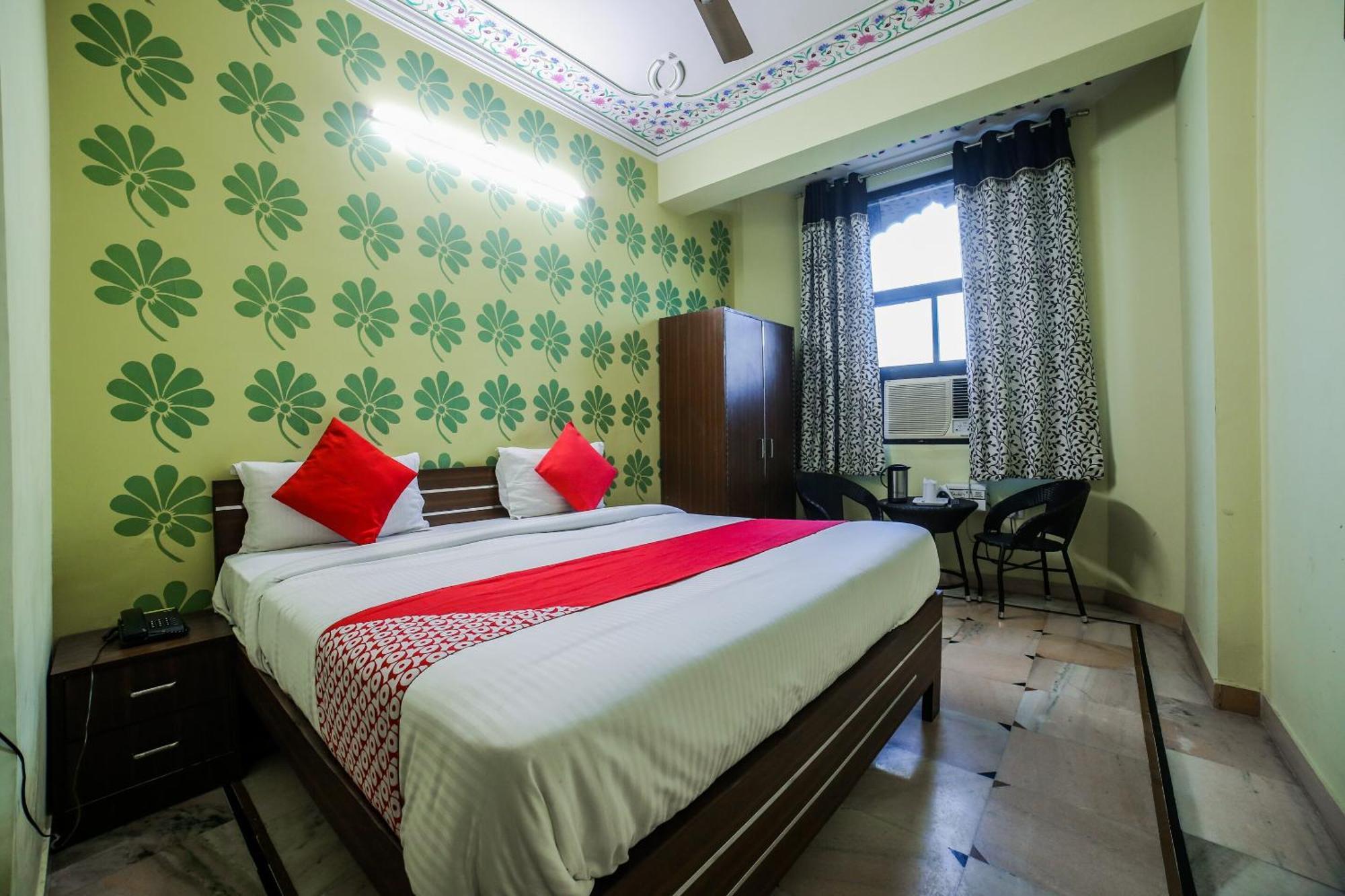Collection O 36316 Hotel White Palace Jaipur Bagian luar foto